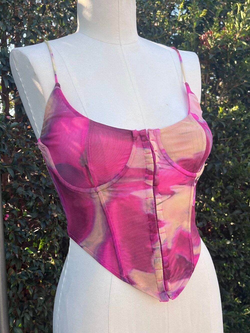 Blanc Clothing Mesh Corset Cami Top Women’s Size M Pink Abstract Print Bustier